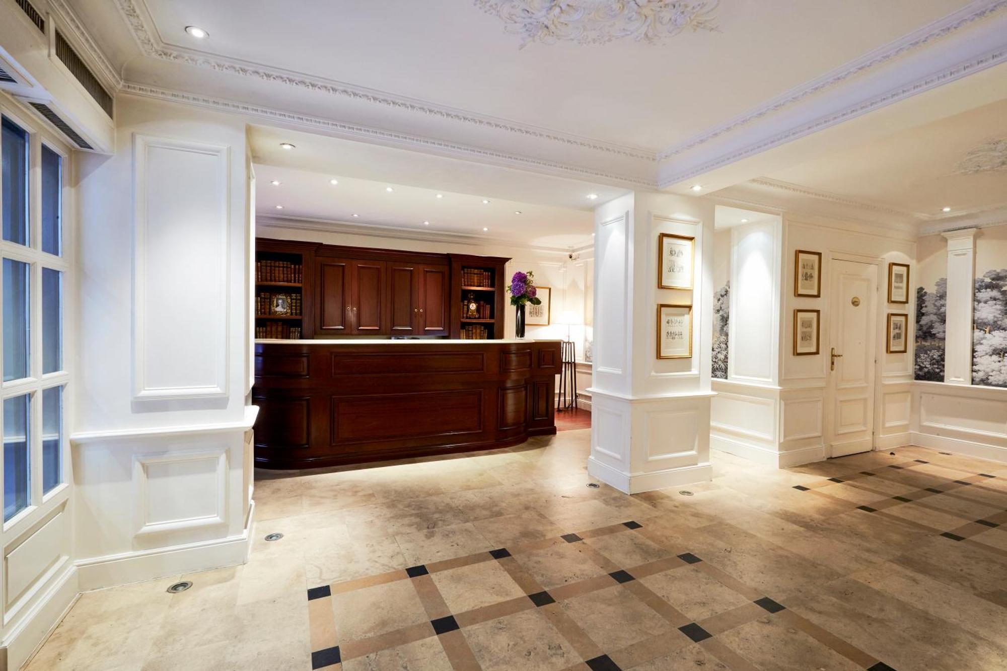 Golden Tulip Washington Opera Hotel